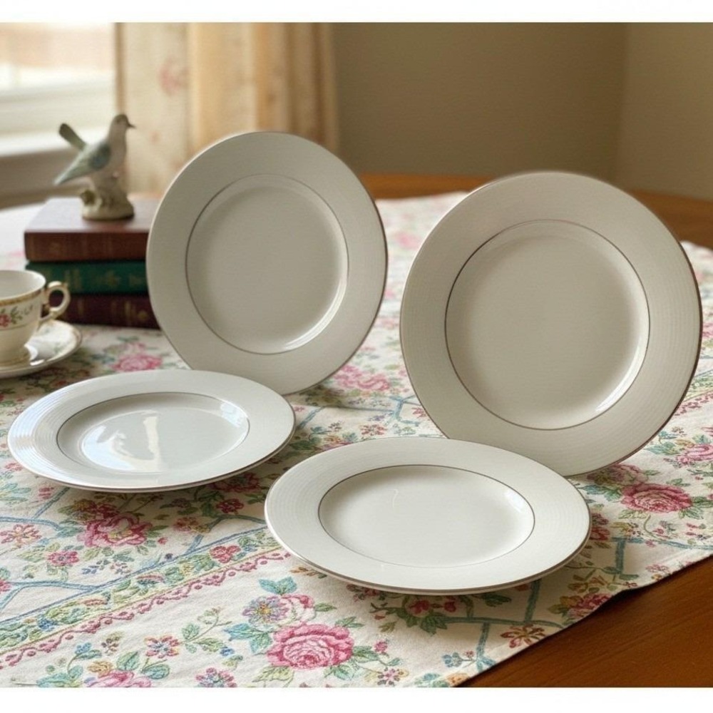 Royal Doulton Amulet Bread & Butter Plates, Set of 4 White Bone China Dinnerware